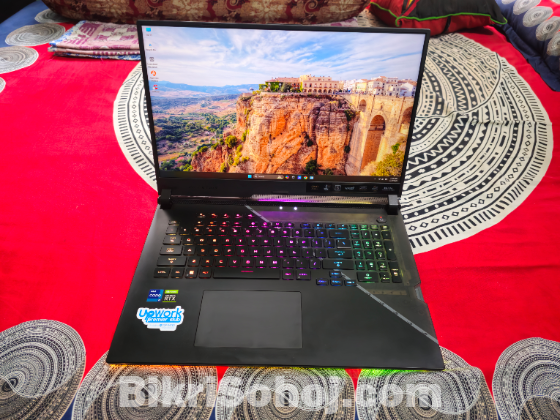 Asus ROG Strix SCAR 17 (2022) G733ZW